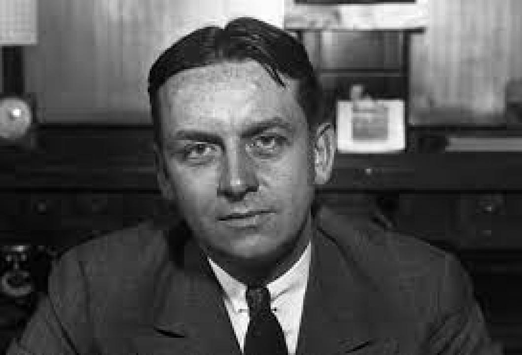 Eliot Ness versus Al Capone